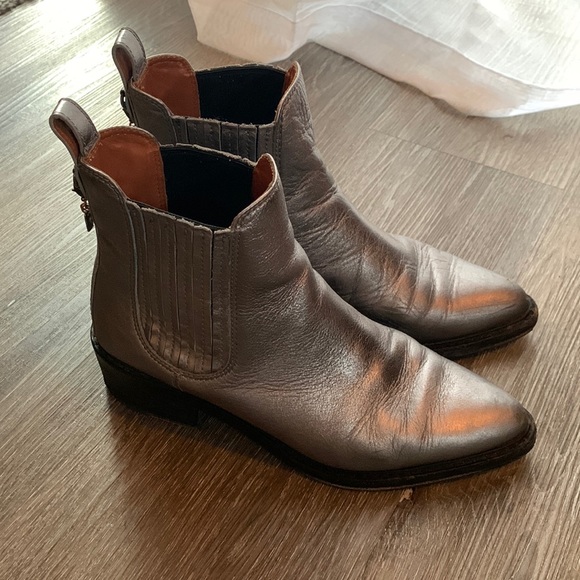COACH boots - Picture 1 of 1